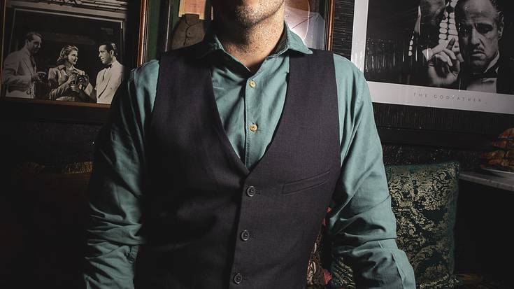 Holding love (Alain Concepción)