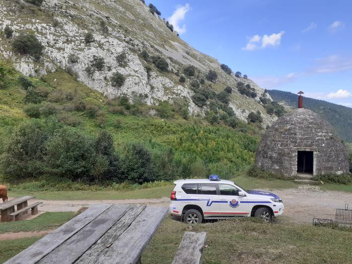 40 urteko pertsona bat hil da Mugarra mendian erori ostean