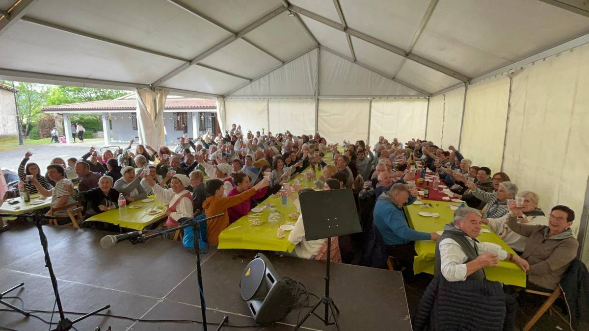 [EGITARAUA] Sanmarkoak ospatzeko dena prest dute Oromiñon