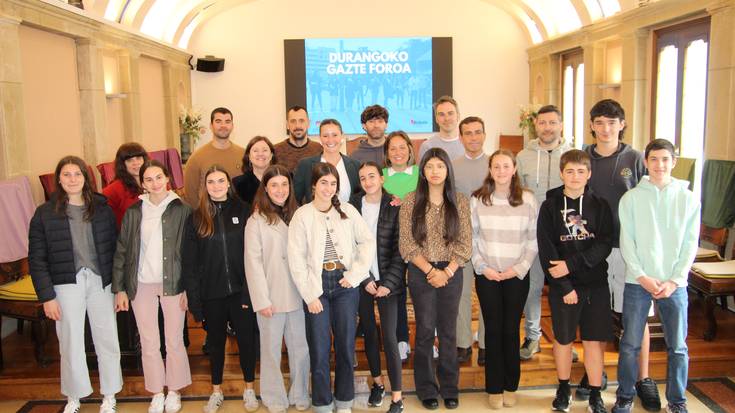 'Ezkutatu Bandera' egitasmoak Durangoko 300dik gora ikasle batuko ditu