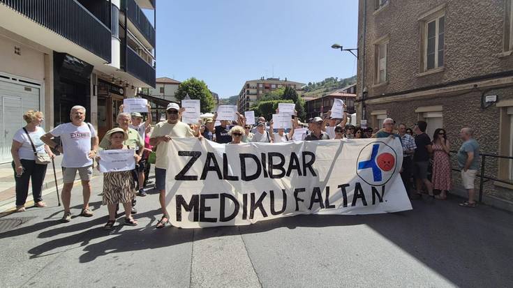 Zaldibarko pentsiodunak kexu, herrian pediatrarik barik eta mediku bakarragaz daudelako