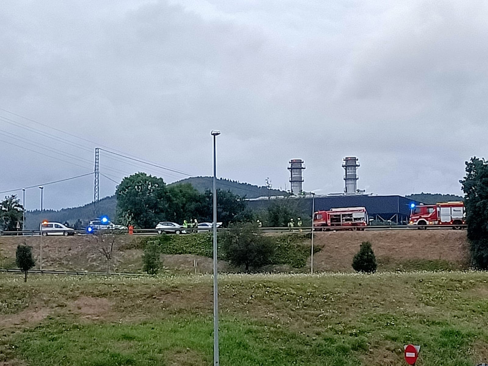 Lau ibilgailuren arteko istripua gertatu da N-634 errepidean, Boroa parean