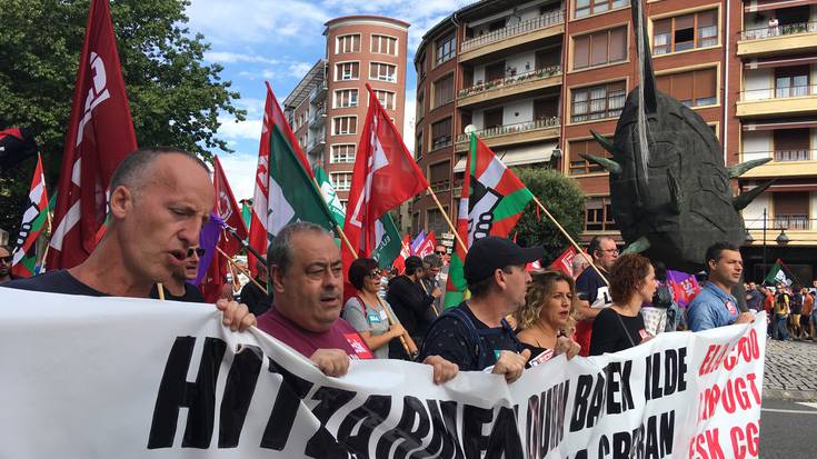 Durangaldeko sindikatuen arabera, metalgintza arloko langileen grebak jarraipen "izugarria eta kolosala" izan du