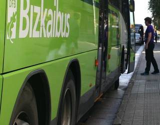 Durangoko Udalak autobus maiztasun handiagoa eta 00:30ak arteko zerbitzua eskatu dizkio Bizkaibusi