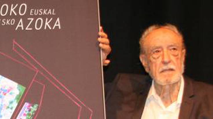 "Denboran iraun dezaten eginiko obrak dira euskaldunarenak"