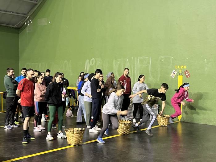 Gaur hasiko dituzte San Antonio jaiak Berrizen