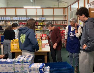 Elkartasun bete elikagai poltsa 900 herritarrentzat