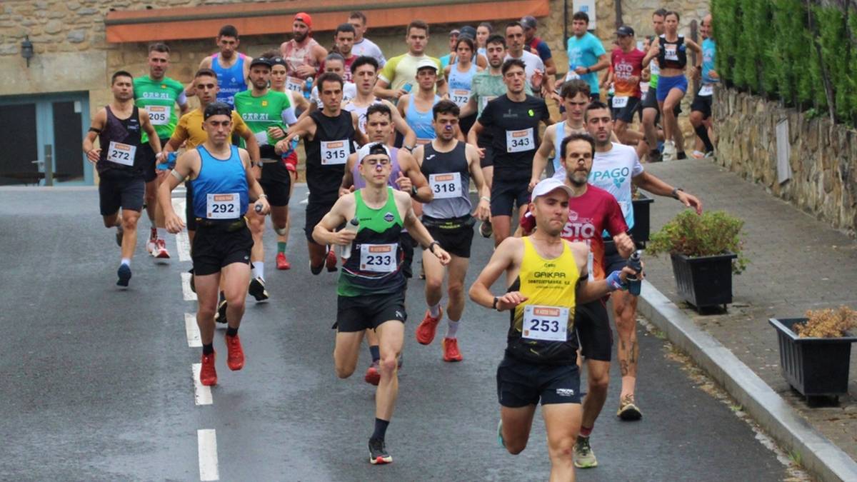 [ARGAZKI GALERIA]: Asto Trail mendi lasterketako irteera iruditan