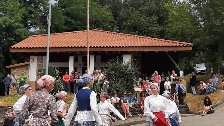Gaztelua auzoko jaietako errifak badu zenbaki irabazlea