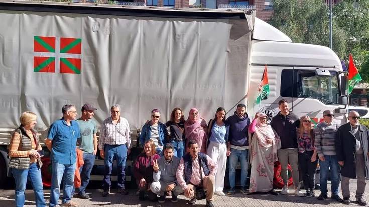 112 toneladagaz Euskal Karabana Solidarioa  Durangotik abiatu da