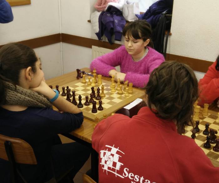 Maddi Zubizarreta, 11 urtegaz Bizkaiko xake txapelduna