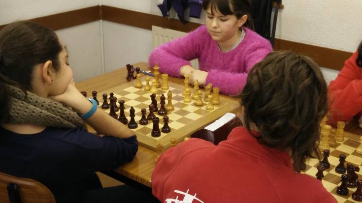 Maddi Zubizarreta, 11 urtegaz Bizkaiko xake txapelduna