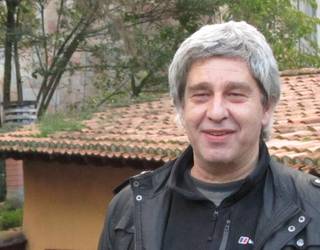 Julio Aranguena AEK-ko irakasleari azken agurra emango diote bihar Iurretan