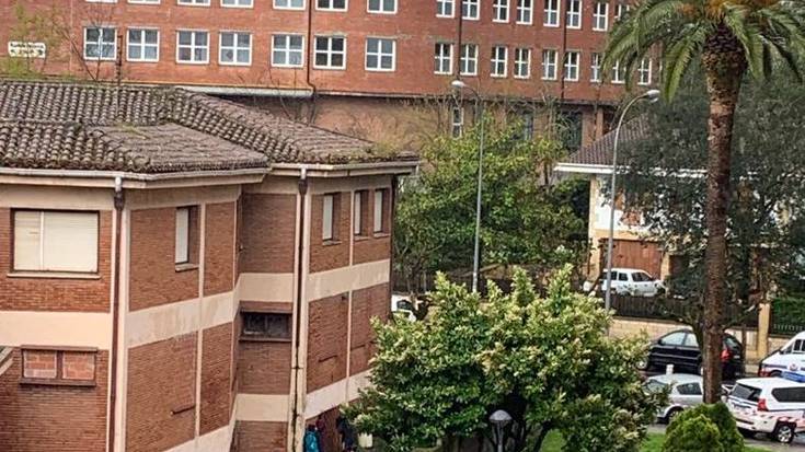 Kontseilu Sozialistako kideek elkarretaratzera deitu dute Salesen komentuko "desalojoa" salatzeko