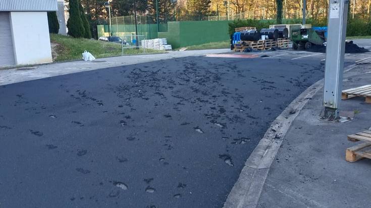 Larreako atletismo pistako lanetan egindako ekintza bandalikoak salatu ditu Zornotzako Udalak