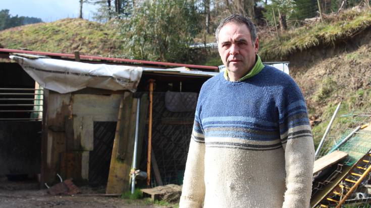 “Bakoitzak ahuntz bat oparituko didala esan zidaten abeltzainen elkarteko kideek”
