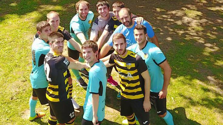 Elorrio Parra tabernak zaleak bidelagun gura ditu geratzen diren lau finaletan