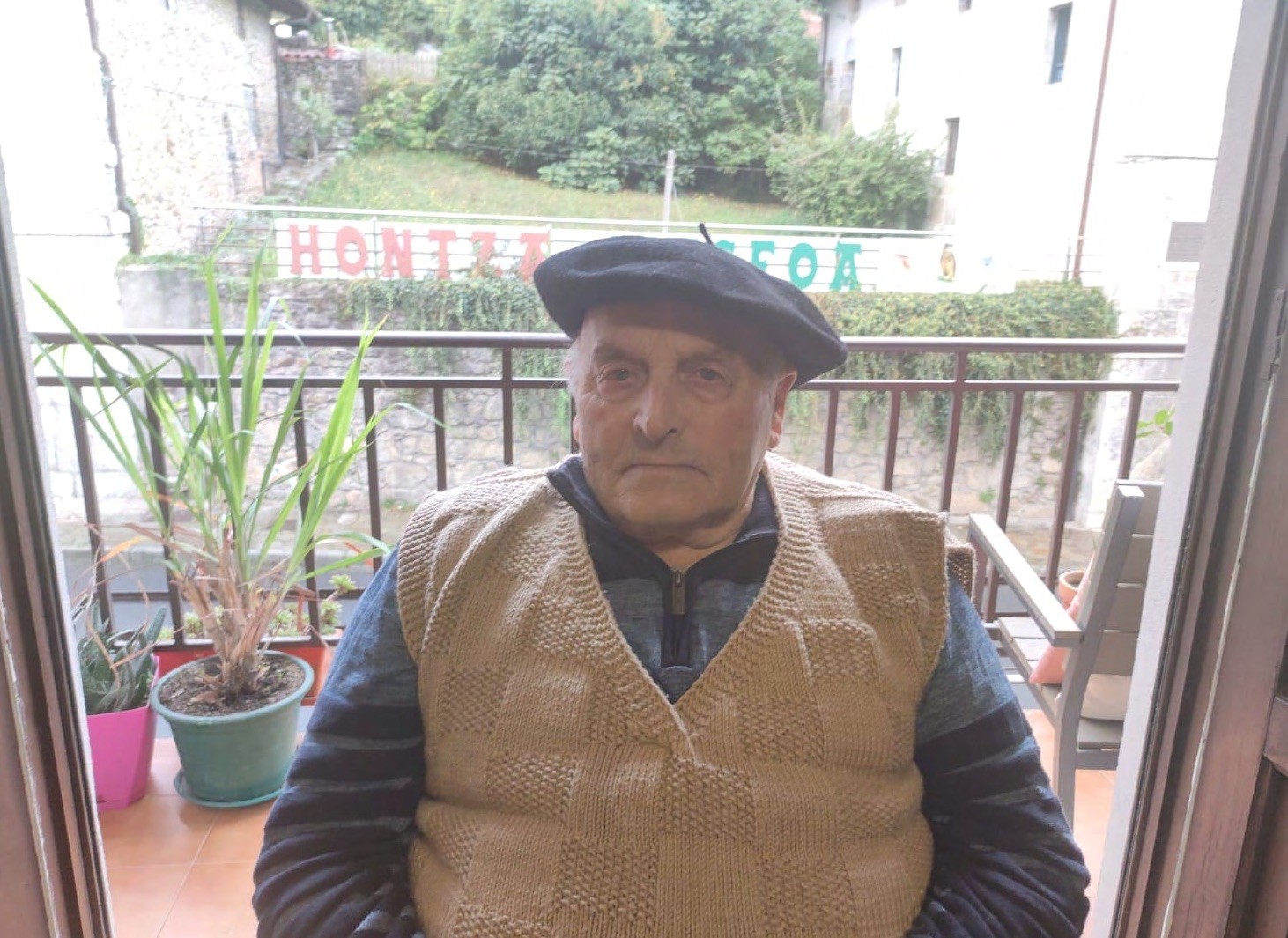 "Txakurra inportantea da artzainarentzat; txakurrik ez badaukazu ardiak burla egiten dizu"