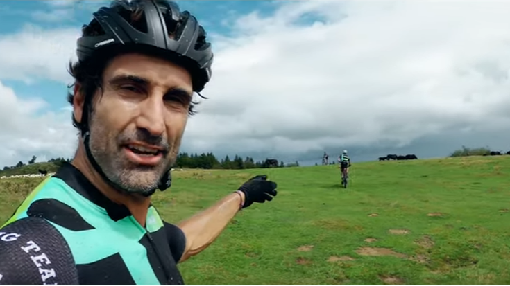 Kilometro bakoitzeko zuhaitz bat landatu dute, Diego Sarasketak parte hartu duen azken proiektuan