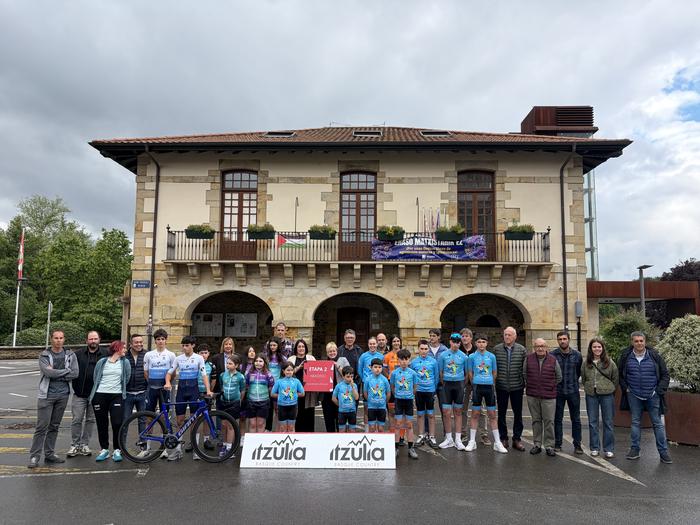 Abadiñon hasi eta Zornotan amaituko den Itzulia Women lasterketa aurkeztu dute gaur