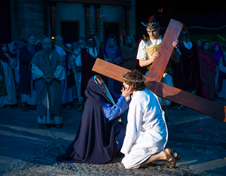 Udalak doako autobus zerbitzua jarriko du Bilbotik Durangora, Pasiñoaren antzezlana ikusteko