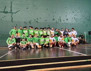 Abadiñoko sokatira taldeak emaitza ederrak lortu ditu Euskal Herriko goma gainekoan