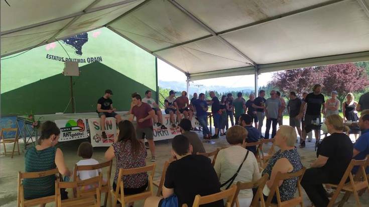 [ARGAZKI GALERIA] Giro ederra Mendiolako jaietan