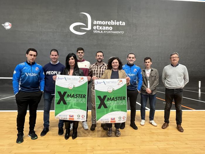 Zornotzako Master Kaiolan afizionatu guztiei atea ireki diete, adin muga kenduta