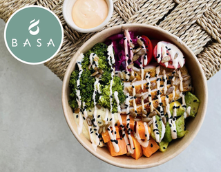 Basa take away jatetxeko bowl osasuntsu bat