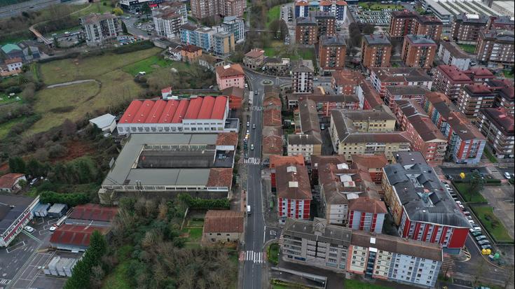 Zeus eremuko garaje-jabeekin interlokuzioa indartzeko batzarra egingo du Abadiñoko Udalak