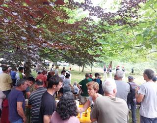 [ARGAZKI GALERIA]: Baserri-auzoetako ospakizunen xarma Berrizko sankristobaletan