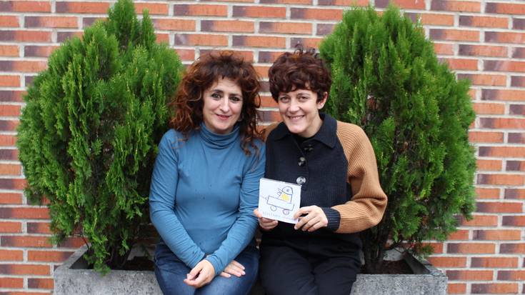 “Txikitan umeek ez dute narrazio handirik behar; gorputzetik sartzen den literatura da behar dutena”
