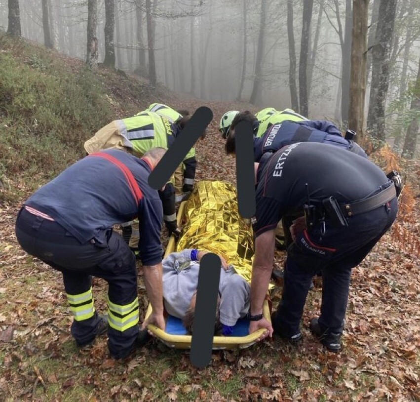 42 urteko mendizalea erreskatatu dute Urkiolan