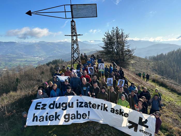 Gudarien omenezko ekitaldia egin dute Intxortan