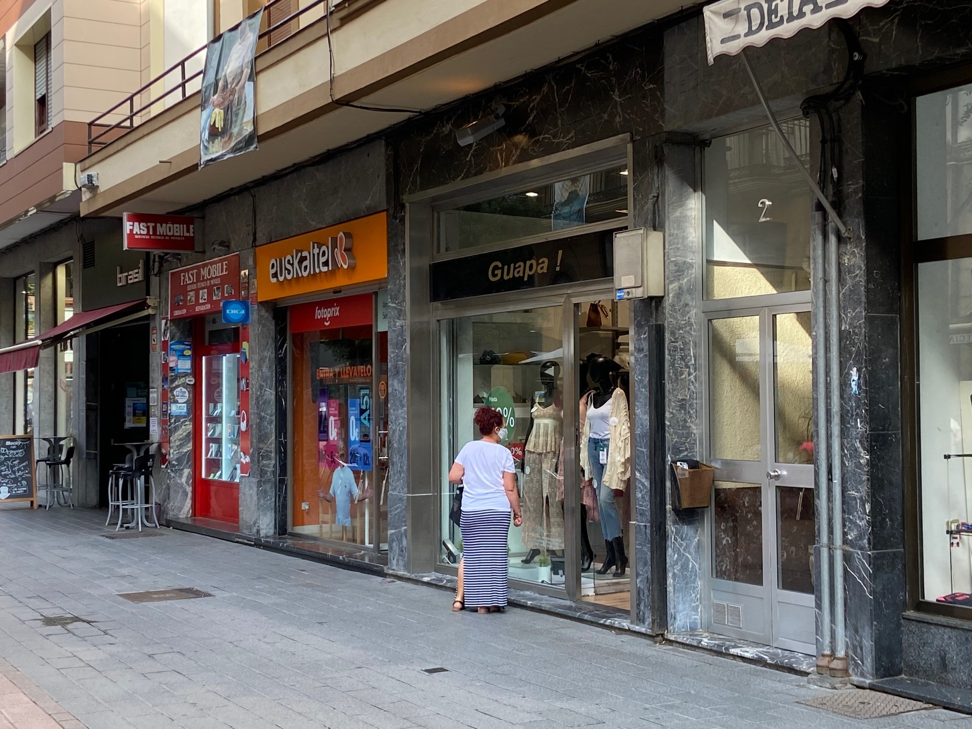 Zornotzako Udalak herritarrak animatu ditu erosketak www.zornotzanerosi.eus atarian egitera