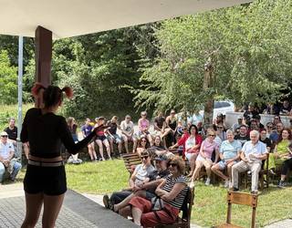 [ARGAZKI GALERIA]: Umore punka eta barre-algara azidoak Mendiolan