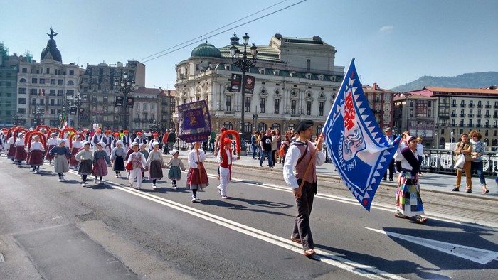 Bizkaiko Dantzari Eguna iruditan - 1