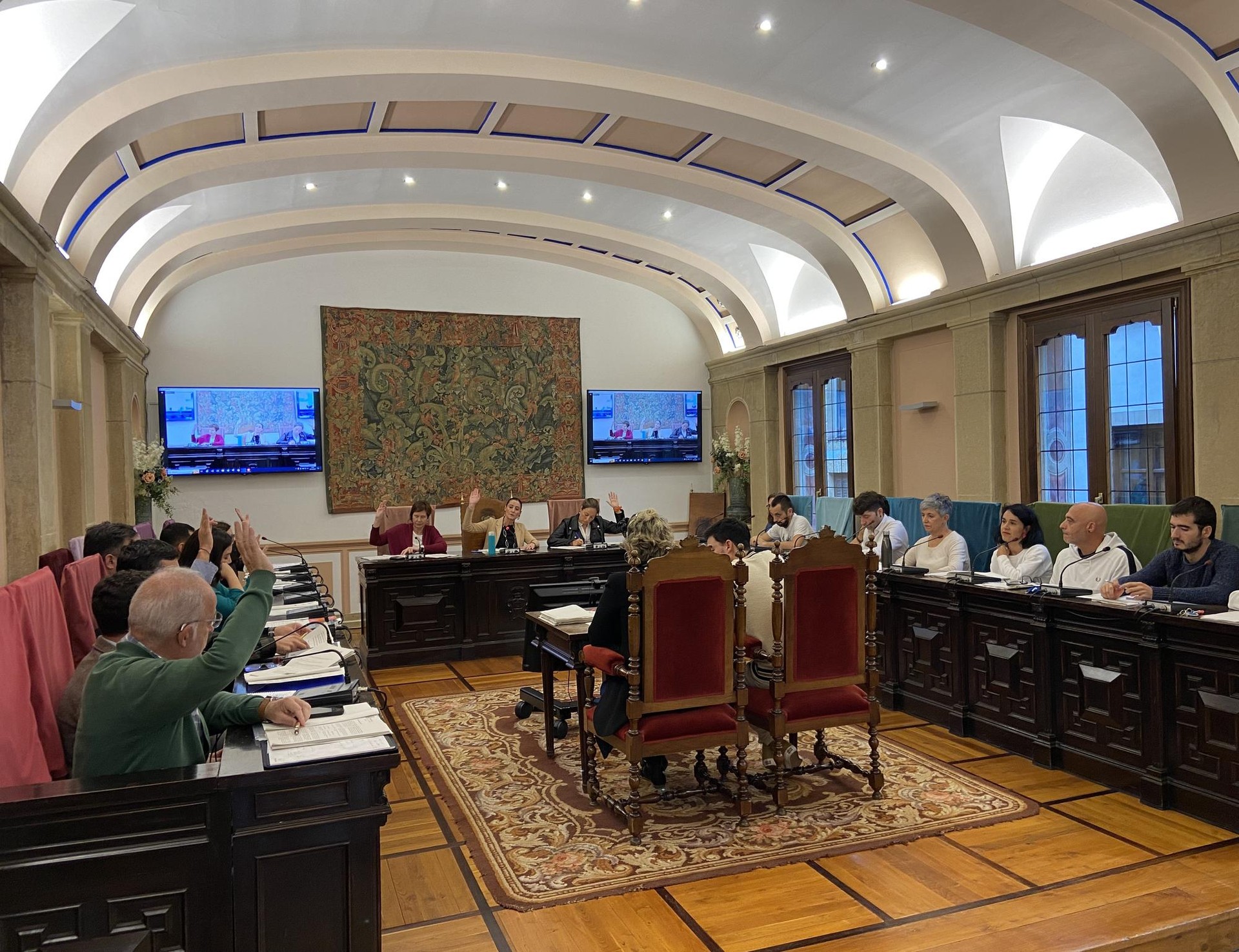 Durangoko zergek eta prezio publikoek bere horretan jarraituko dute 2024an