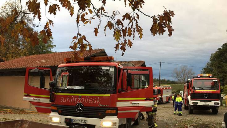 Eubako adin txikikoen zentroa desalojatu dute sute bategatik