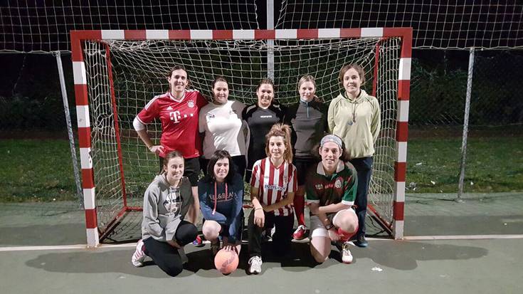 Betigol emakumeen areto-futbol talde berria sortu dute, Zornotzan