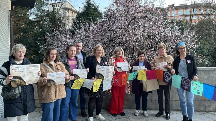 Iurretako landa eremuko emakumeen testigantzek abiatuko dute Martxoak 8ko egitaraua