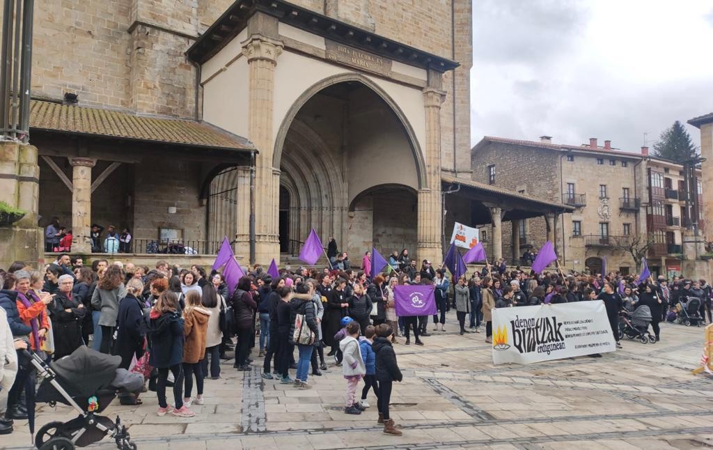 Mugimendu feministak eskualdeko kaleak hartuko ditu gaurko mobilizazioetan