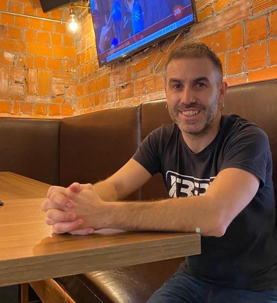 "Gauza txikiekin asko egin daiteke euskararen alde"