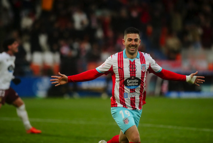 "Taldeari gol askogaz laguntzea eskatzen diot  urte berriari"