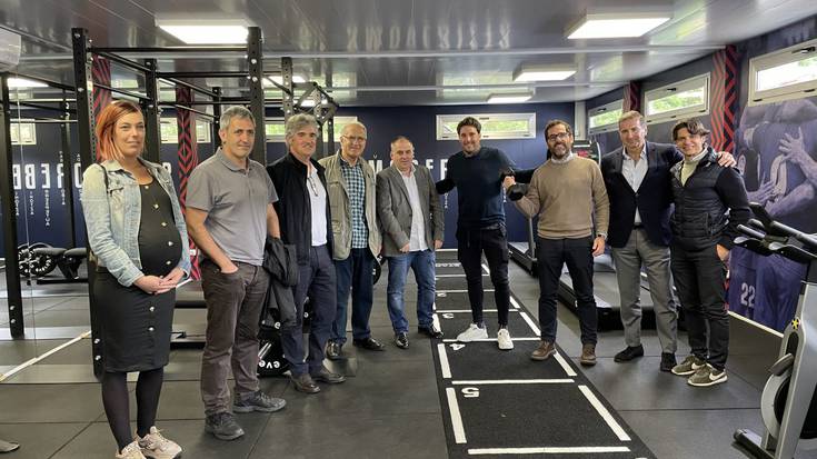 Amorebieta futbol klubak 135 metro karratuko gimnasio berri eta modernoa inauguratu du Txolonen