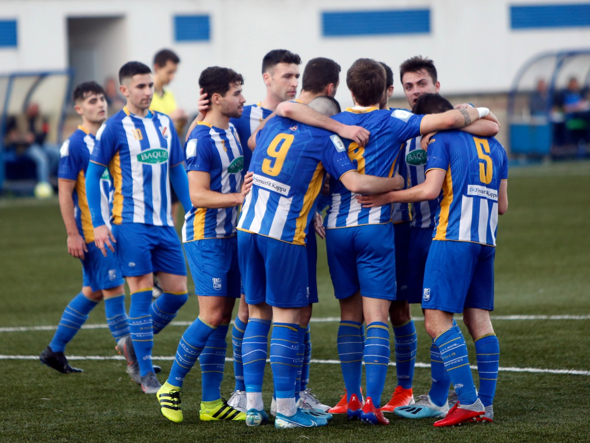 Koronabirusa dela-eta, Euskadiko Futbol Federakundeak bertan behera utzi ditu partidu guztiak