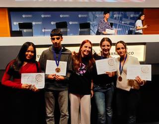 VIII. Filosofia Olinpiadetako Dilema ataleko sari nagusia, Abadiñora