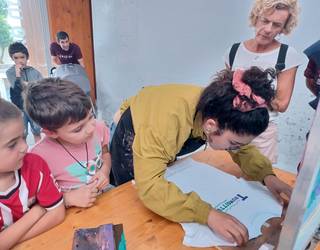 [ARGAZKI GALERIA]: Trumoitte kultur elkarteak kamisetak kaleratu ditu