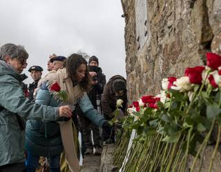 [ARGAZKI GALERIA]: 1937an Saibigaingo batailan desagertutakoak gogoan hartuta