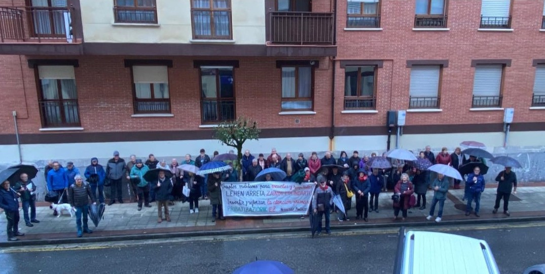 Berrizko pentsiodunek manifestaziora deitu dute
